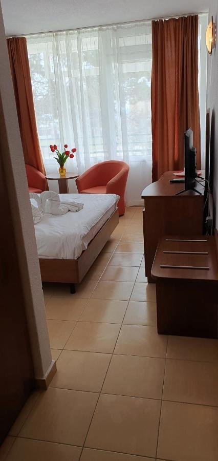 Hotel Prahova Saturn Kültér fotó